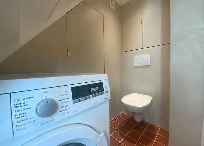 A Deux Pas Du Canal