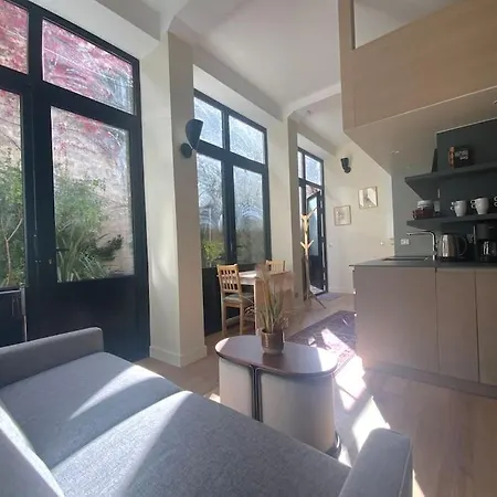 A Deux Pas Du Canal *